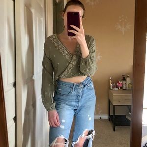 Embroidered Cropped Long-Sleeve V-Neck